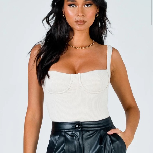 Princess Polly kloye bodysuit - Picture 3 of 4